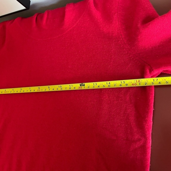 J. McLaughlin Bold Red Cashmere Cowl-neck Sweater - Size S - w/minor holes! - Picture 11 of 15